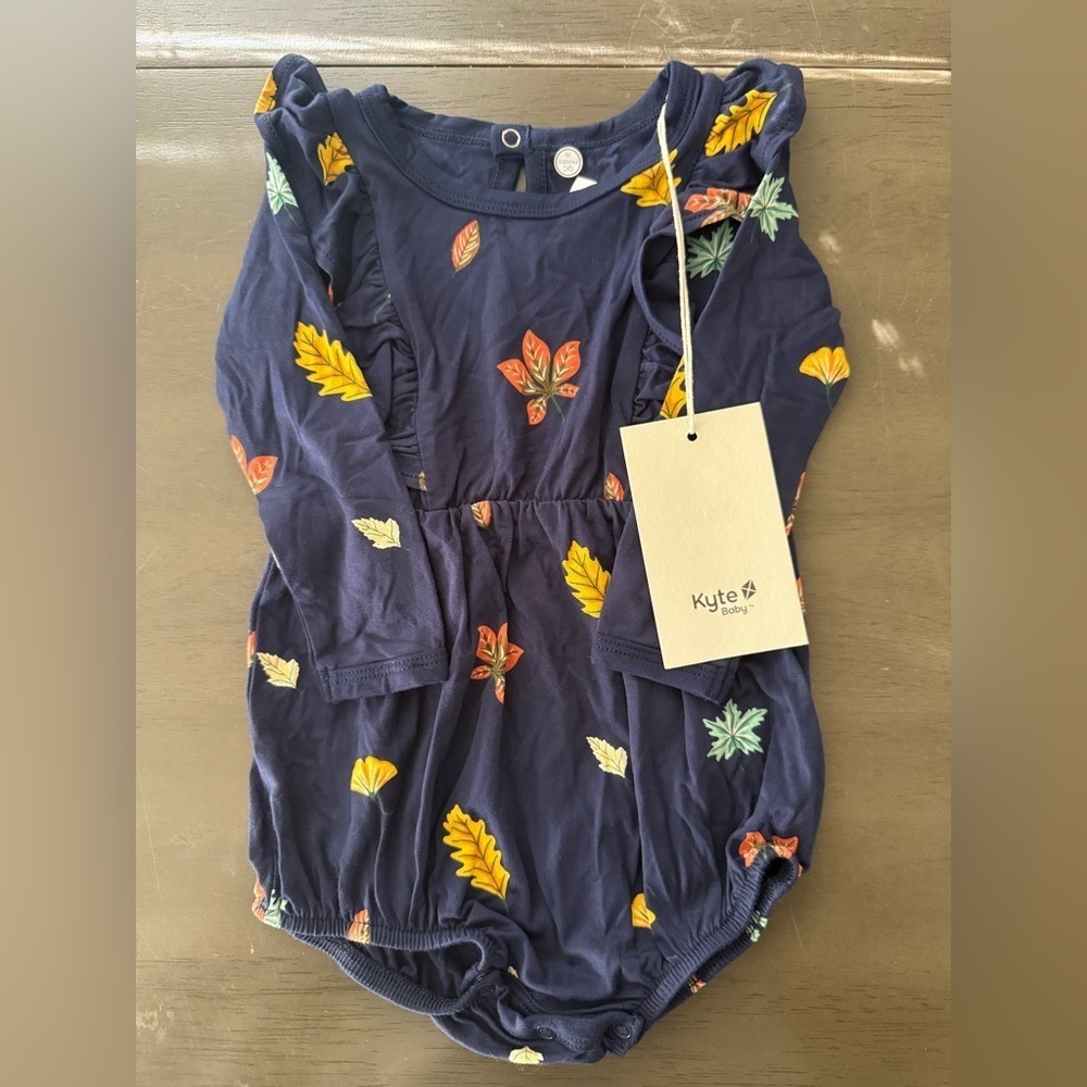 NWT Kyte Baby Foliage Long Sleeve Bubble Romper - Size 6-12 Months